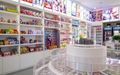 金添动漫九成收入来自IP产品：实控人控股100%，经营现金流下降