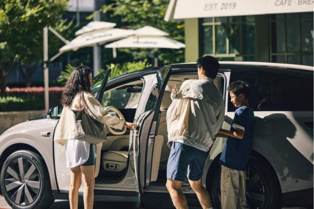 2025,蔚小理的“生死时速”