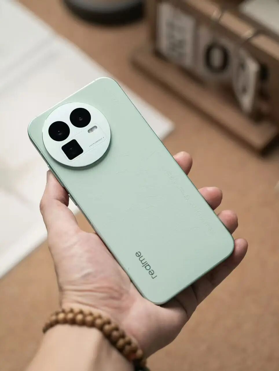 realme确认回归，OPPO与子品牌进入“组团作战”新阶段