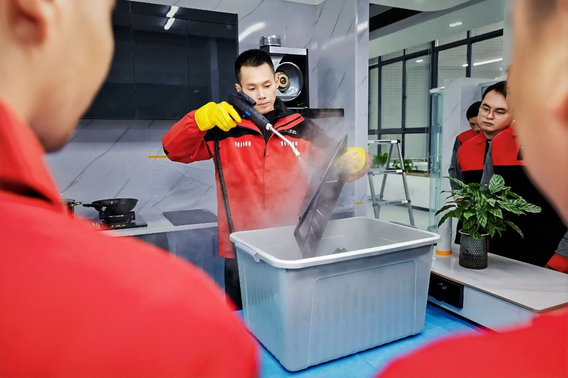 春节大扫除市场需求火爆！京东家政百城招募10万保洁师、10万家电清洗师