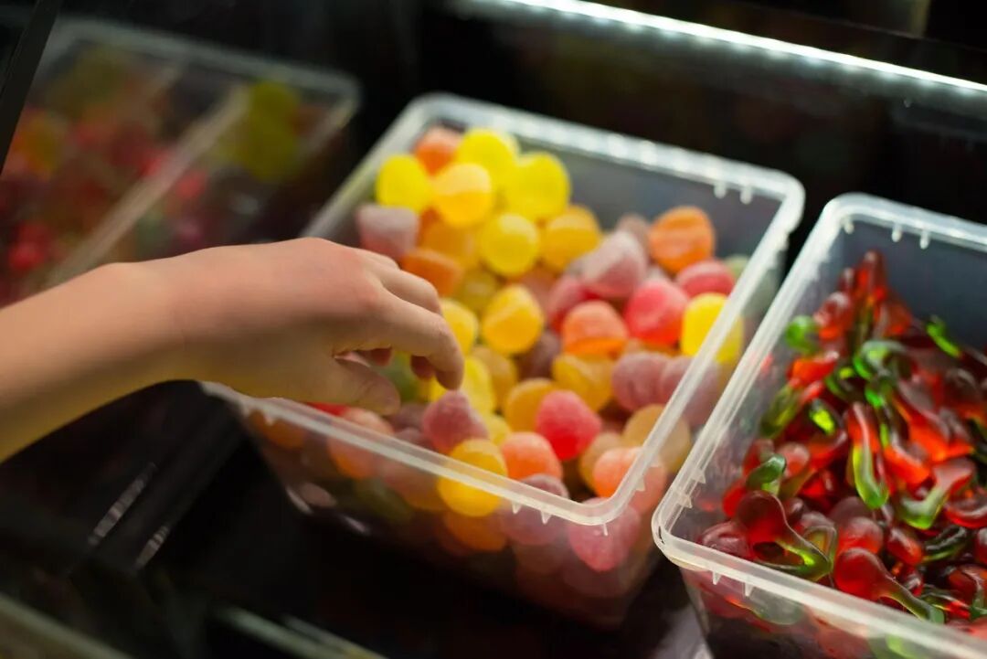 凶猛AI剧：影视版「预制菜」上桌了