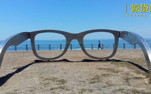 AI眼镜，还在追赶iPhone时刻