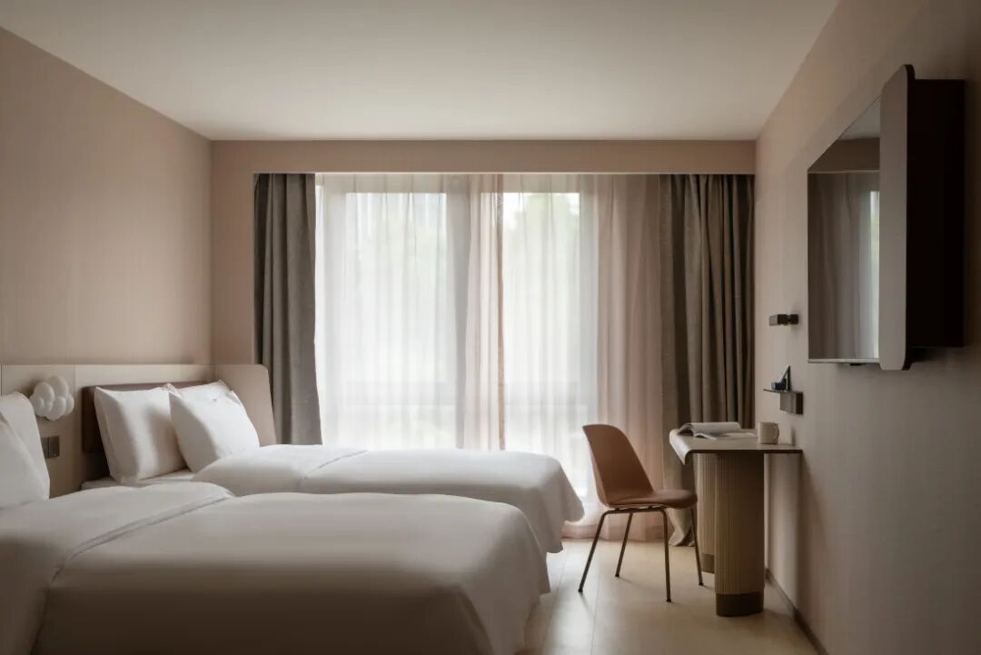 90后连锁餐饮老板跨界投酒店，为何只认汉庭？