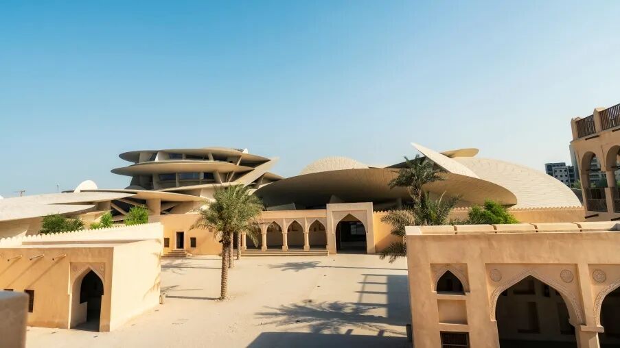 中东这波把游客“逼成”经济学家了