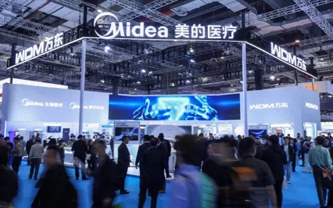 进阶，智能体时代！万东医疗2026 CMEF发布影像智能体矩阵