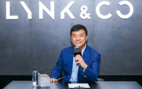 林杰：高端不是高高的端着，而是深深的为用户蹲下