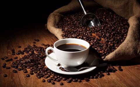 烧掉10亿的瑞幸咖啡，做好咖啡外送的商业模式