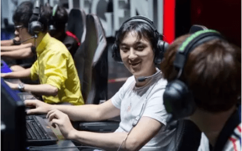 增长营销：带货文案到底该怎么写且看王思聪宣传微博