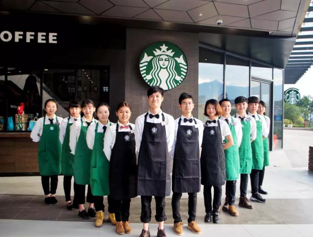 商业增长：星巴克的员工为何挖不动？