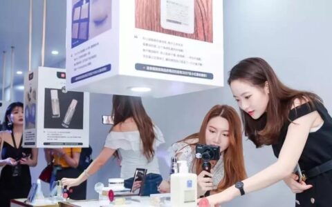 高考进行时，小红书为考生们花样打call